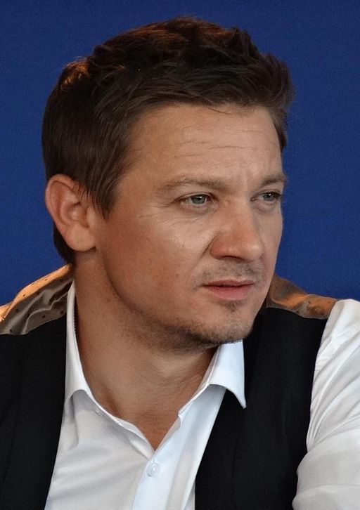 Jeremy_Renner_6,_2012